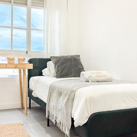 Sunlit & Fresh Apartment - Center By Rems Málaga Eksteriør billede