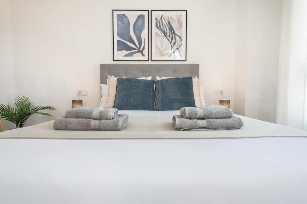 Sunlit & Fresh Apartment - Center By Rems Málaga Eksteriør billede