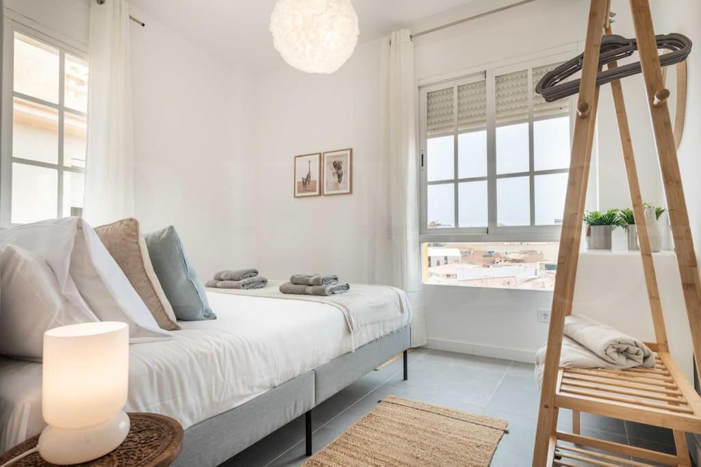 Sunlit & Fresh Apartment - Center By Rems Málaga Eksteriør billede